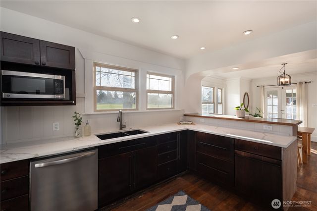 857 E 43RD Street, Tacoma, WA 98404