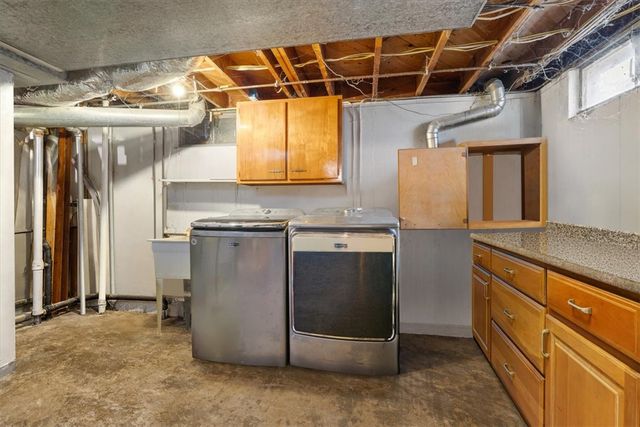 1604 Rockhurst Avenue, Kettering, OH 45420