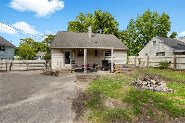 1604 Rockhurst Avenue, Kettering, OH 45420