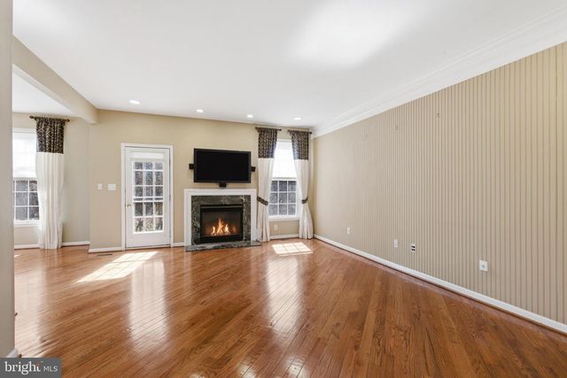 45 TREE SWALLOW DR, Princeton, NJ 08540