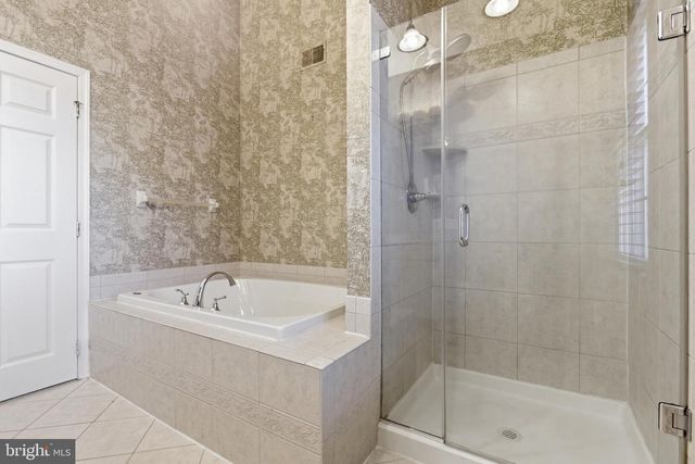 45 TREE SWALLOW DR, Princeton, NJ 08540