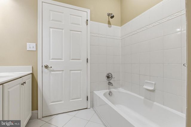 45 TREE SWALLOW DR, Princeton, NJ 08540