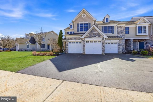 45 TREE SWALLOW DR, Princeton, NJ 08540