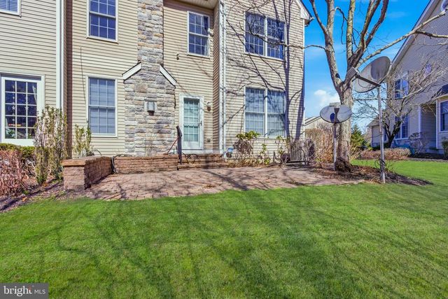 45 TREE SWALLOW DR, Princeton, NJ 08540