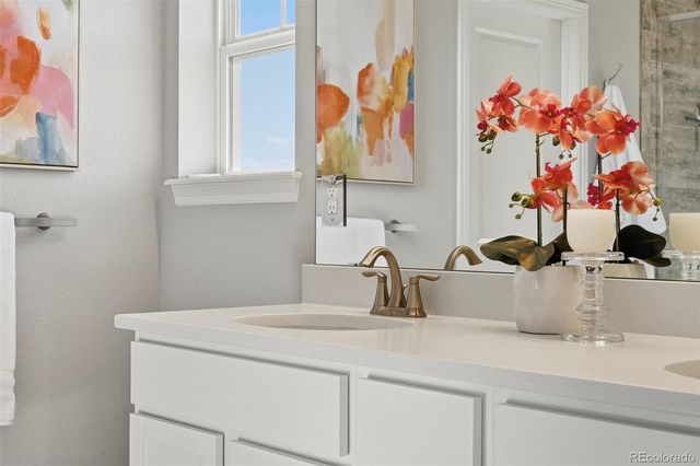 7363 S Scottsburg Way, Aurora, CO 80016