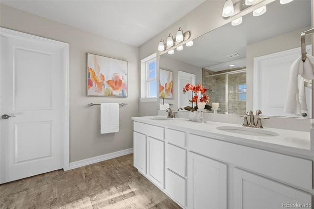 7363 S Scottsburg Way, Aurora, CO 80016