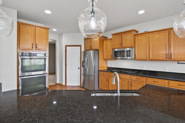 17330 50th Avenue N, Plymouth, MN 55446