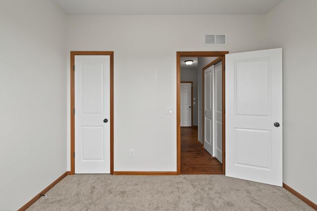 17330 50th Avenue N, Plymouth, MN 55446