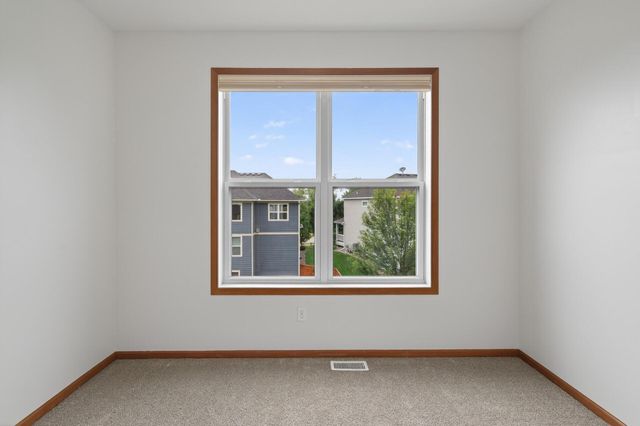 17330 50th Avenue N, Plymouth, MN 55446