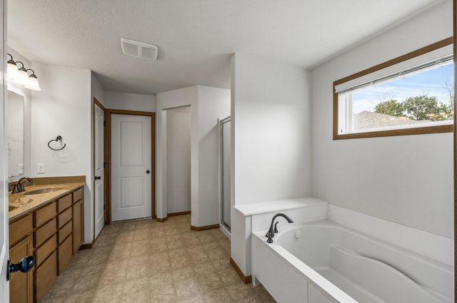 17330 50th Avenue N, Plymouth, MN 55446