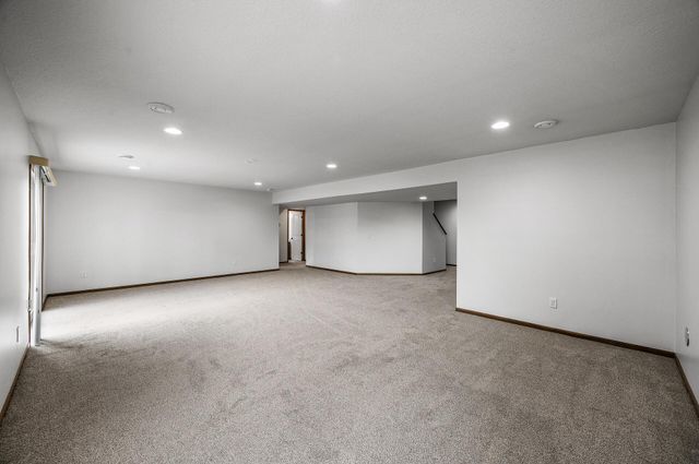 17330 50th Avenue N, Plymouth, MN 55446