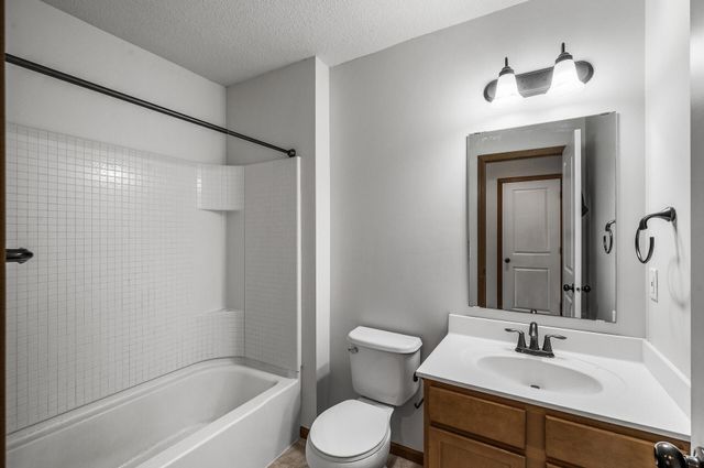 17330 50th Avenue N, Plymouth, MN 55446