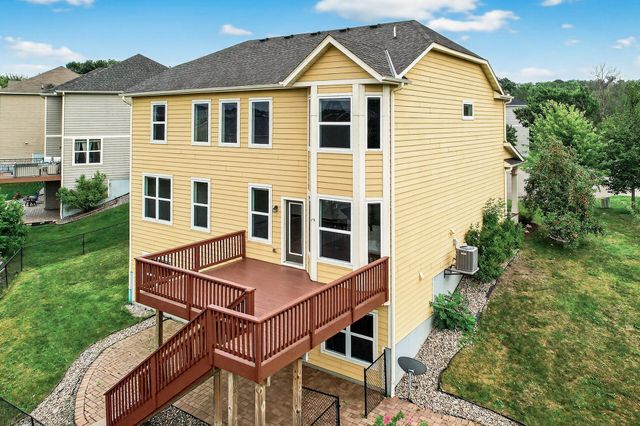 17330 50th Avenue N, Plymouth, MN 55446