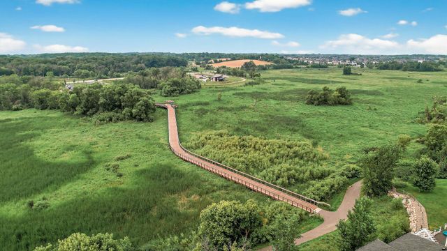 17330 50th Avenue N, Plymouth, MN 55446