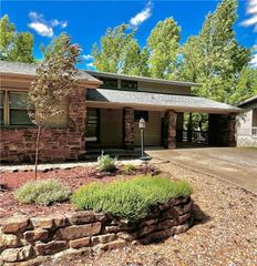 10 Wedgewood Lane, Holiday Island, AR 72631