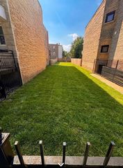 820 S Karlov Avenue, Chicago, IL 60624