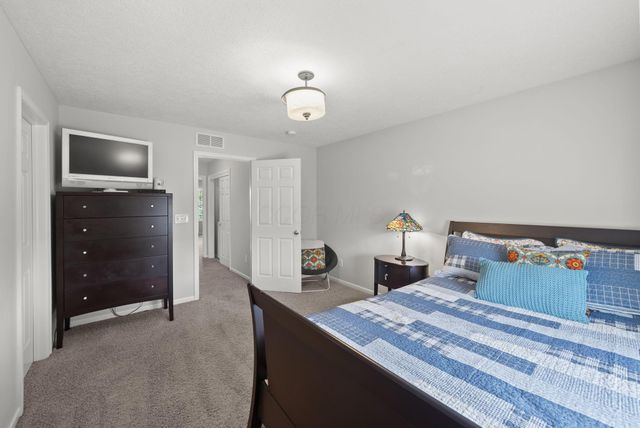 4805 Saint Andrews Drive, 6, Grove City, OH 43123