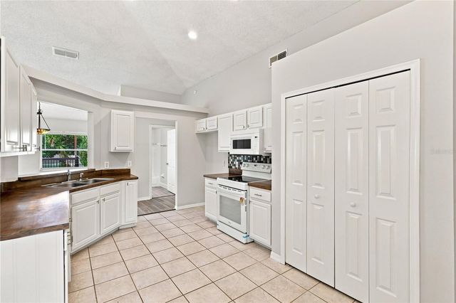 2117 FISH EAGLE STREET, Clermont, FL 34714