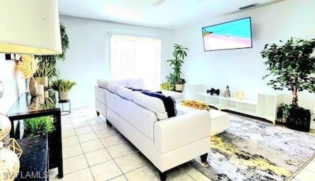 319 SE 24th AVE, Cape Coral, FL 33990