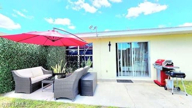 319 SE 24th AVE, Cape Coral, FL 33990