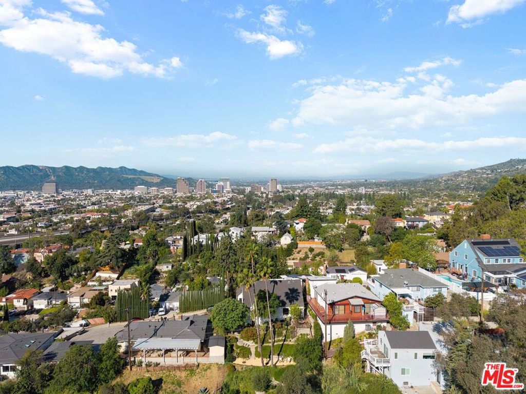 Image 45 of property listing at 755 Luton Drive, Glendale, CA 91206