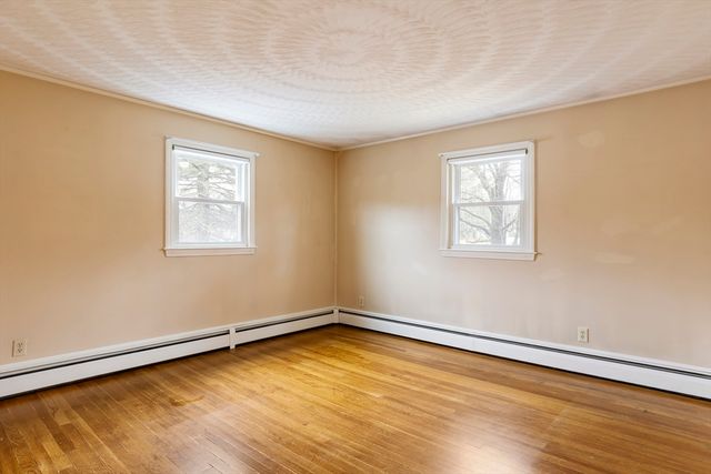 5 Suzanne Ter, Grafton, MA 01536