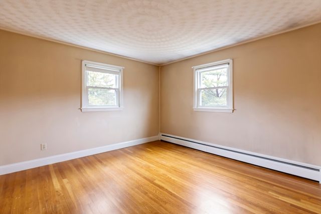 5 Suzanne Ter, Grafton, MA 01536