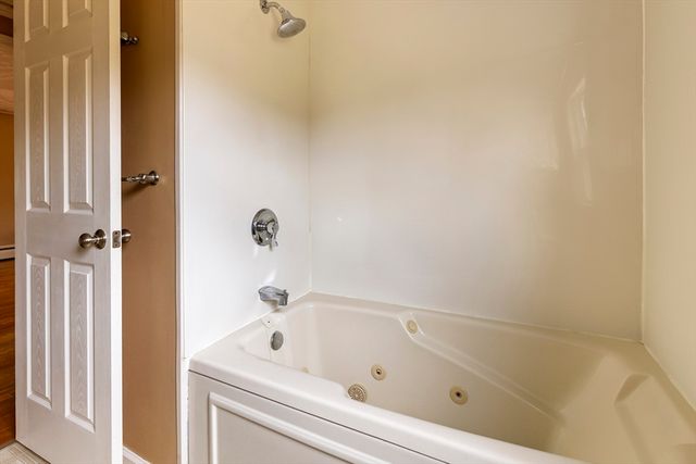 5 Suzanne Ter, Grafton, MA 01536