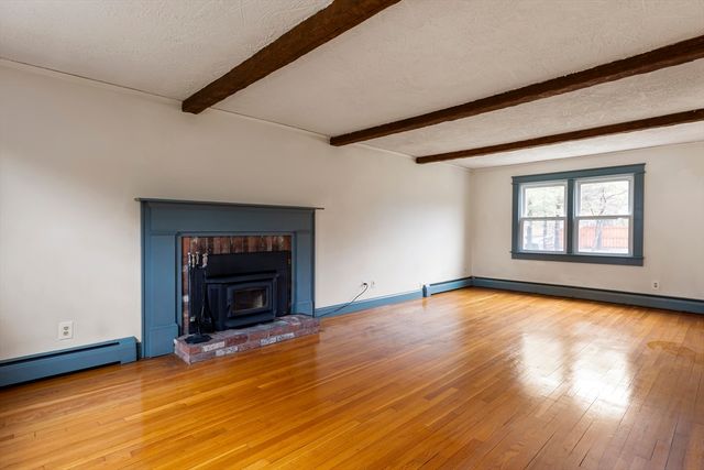 5 Suzanne Ter, Grafton, MA 01536