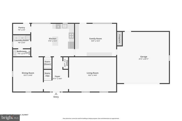 12 CIRCLE DR, Moorestown, NJ 08057