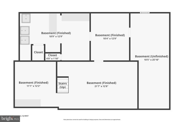 12 CIRCLE DR, Moorestown, NJ 08057