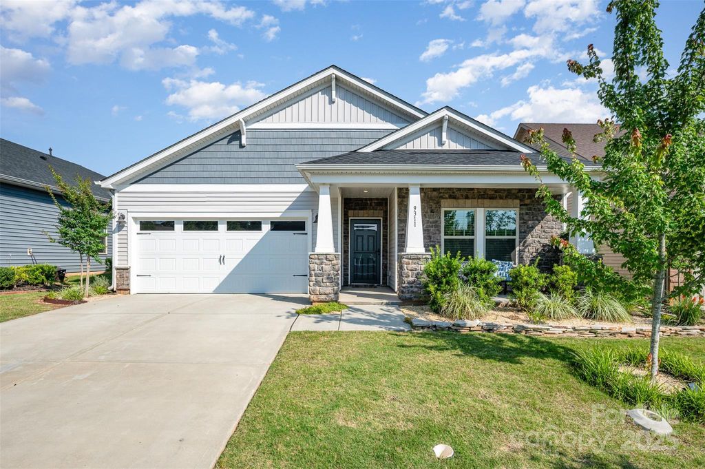 9311 Dunwich Drive, Gastonia, NC 28056
