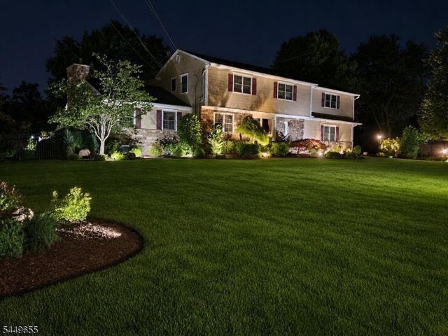 9 Pitcairn Dr, Roseland Boro, NJ 07068
