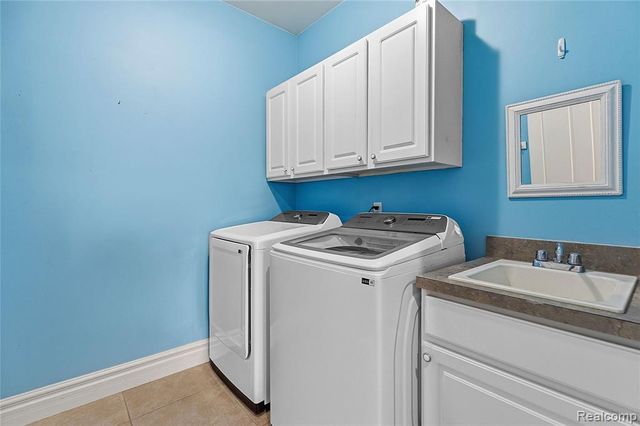 49783 Golden Park Drive, Utica, MI 48315