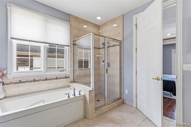 49783 Golden Park Drive, Utica, MI 48315