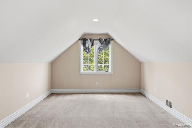 49783 Golden Park Drive, Utica, MI 48315