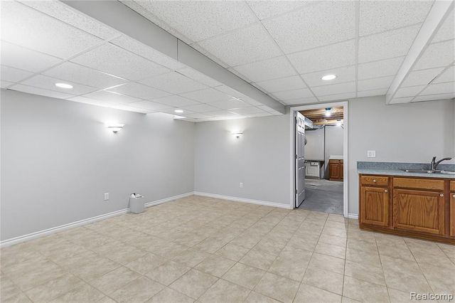 49783 Golden Park Drive, Utica, MI 48315