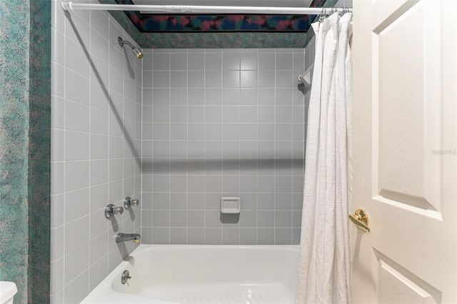 4529 NW 53RD STREET, Gainesville, FL 32606