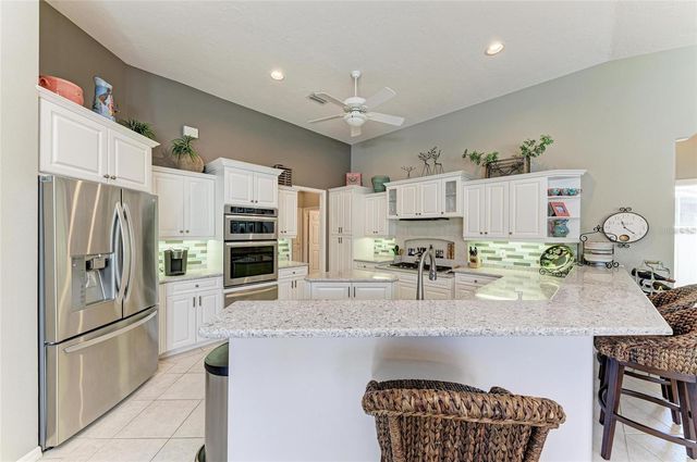 8118 WATERVIEW BOULEVARD, Lakewood Ranch, FL 34202