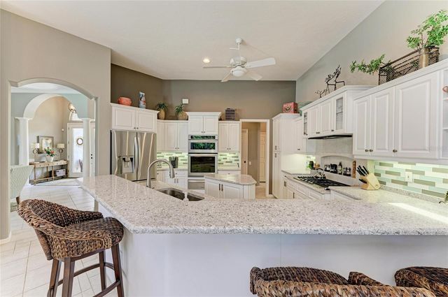 8118 WATERVIEW BOULEVARD, Lakewood Ranch, FL 34202