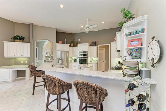 8118 WATERVIEW BOULEVARD, Lakewood Ranch, FL 34202