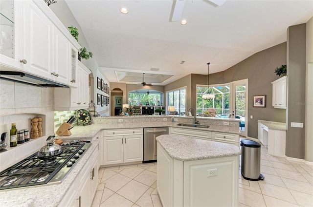 8118 WATERVIEW BOULEVARD, Lakewood Ranch, FL 34202