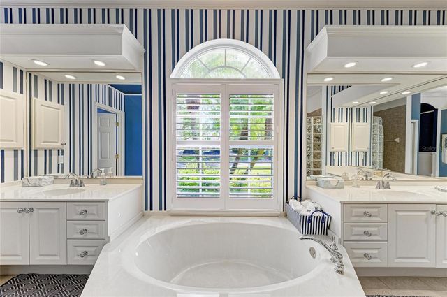 8118 WATERVIEW BOULEVARD, Lakewood Ranch, FL 34202