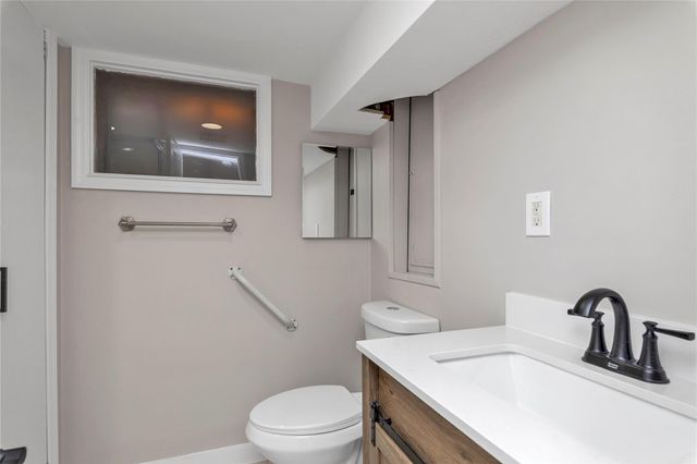 14 Dover Court, Rockville Centre, NY 11570