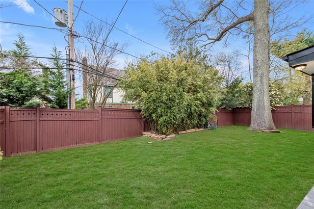 14 Dover Court, Rockville Centre, NY 11570