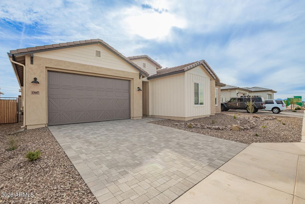 13647 W CRABAPPLE Drive, Peoria, AZ 85383 — photo 5