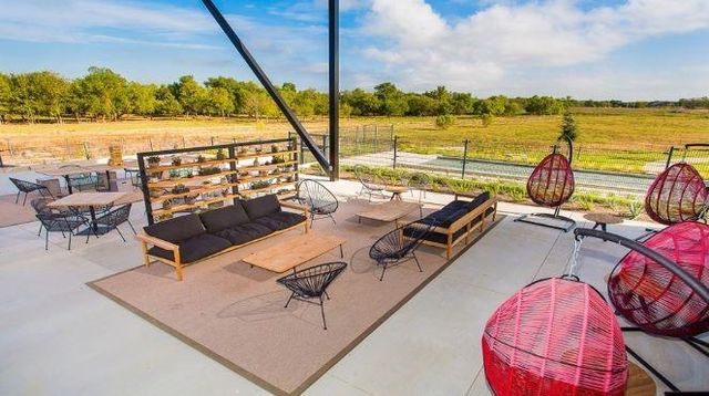 8705 Lullwater TRL, Austin, TX 78744