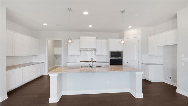 8705 Lullwater TRL, Austin, TX 78744