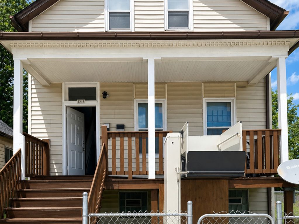 2848 E 79th Street, Chicago, IL 60649 — photo 2