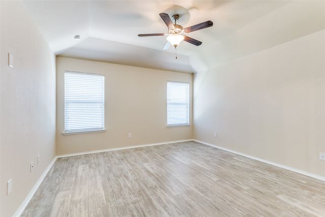 520 Pollyann Trail, Fort Worth, TX 76052